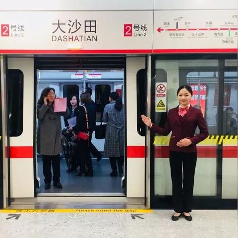 南宁站高铁有地铁吗？