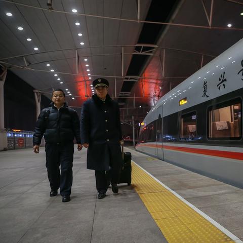 打车去天津南站哪个进站