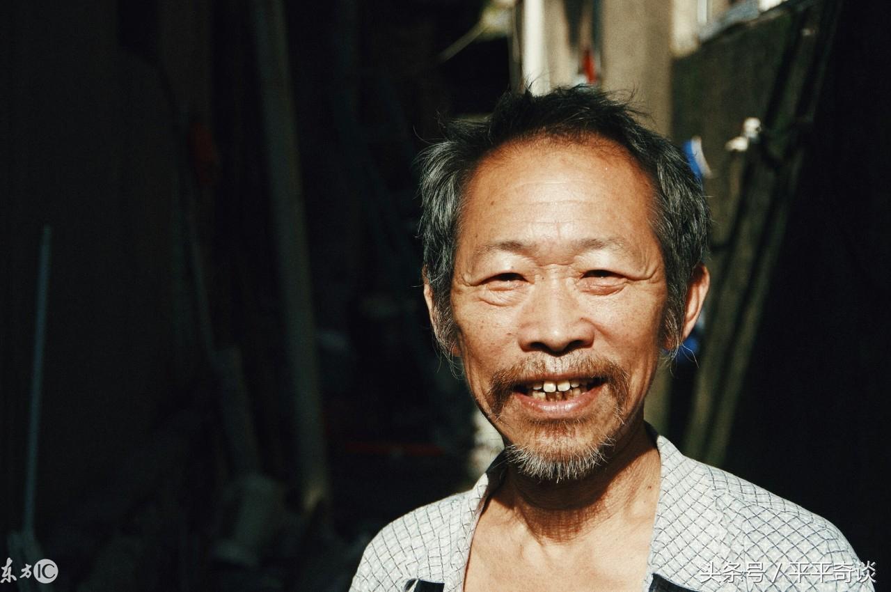 梦境中的恐惧，解析我经常会梦见鬼啊还有尸体一类的很害怕可是就醒不了梦快做完的