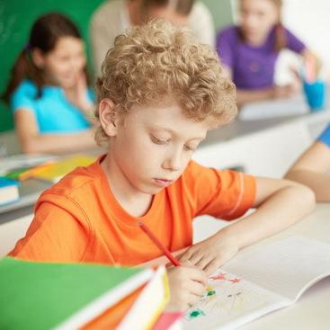 武汉理工大学开学后的分班考试主要考什么？