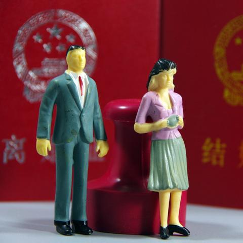 伤官见官的女命有哪些不顺(伤官见官好吗)