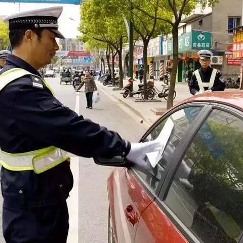 武汉市车辆年检带什么