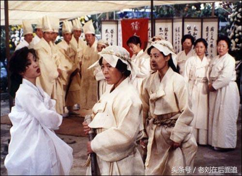 梦见亲弟弟被偷，梦境背后的深层预示与心理解析