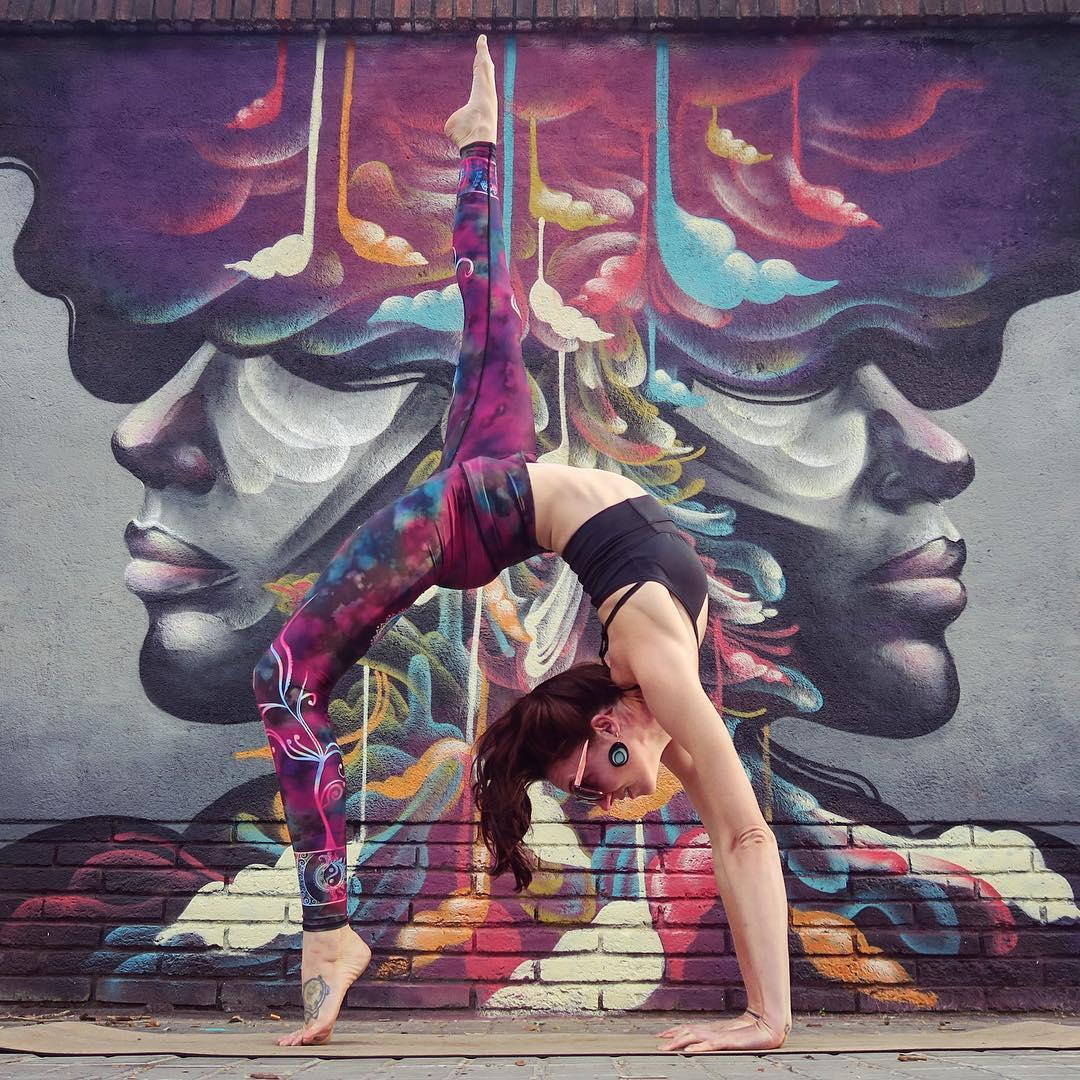 梦的启示，解读梦到一条蛇站立起来的深层含义