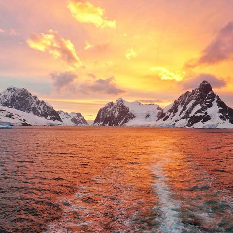 南极什么天气情况