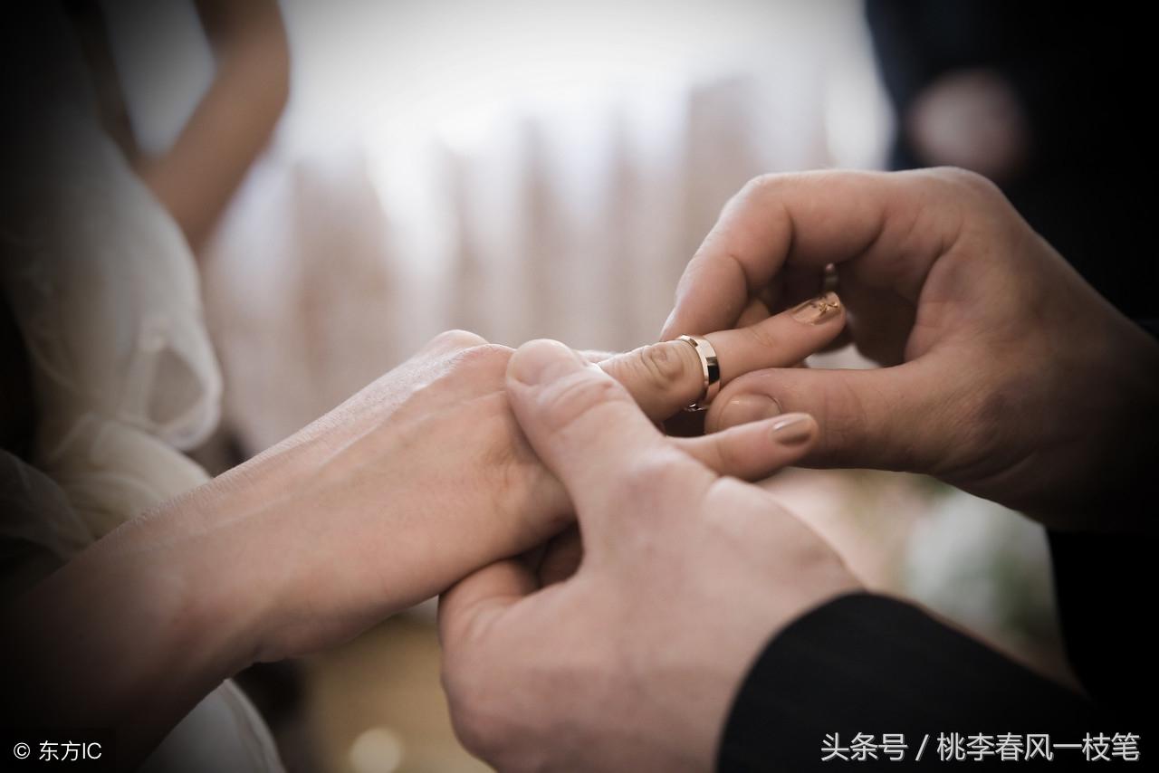 狗年女宝宝起名用什么偏旁（金属的笔顺）