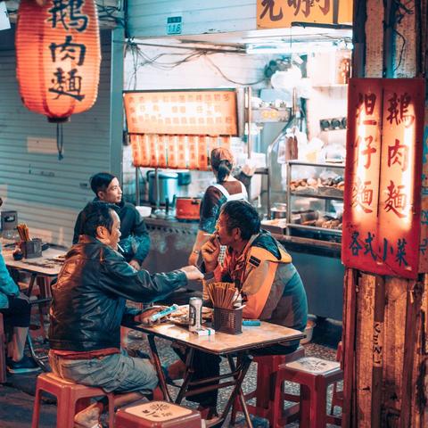 老成都市井火锅灯箱广告的长尾关键词有什么