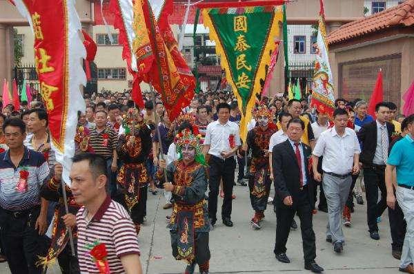 满姓宝宝起名,现在有多少满族人改回满姓