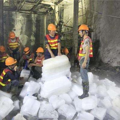 杭州西湖湖底有几条隧道？