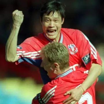 夫妻带孩子看足球比赛的长尾关键词有什么