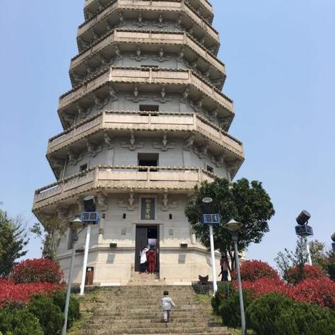 济南市塔山公园在哪个区