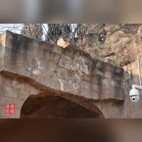 河南省洛阳什么石窟出名