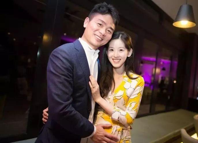 女宝宝起名姓章怎么起名(施姓女孩起名高分好听的名字精选)