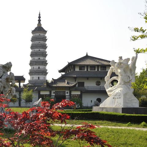 武汉在安庆的哪个方向？