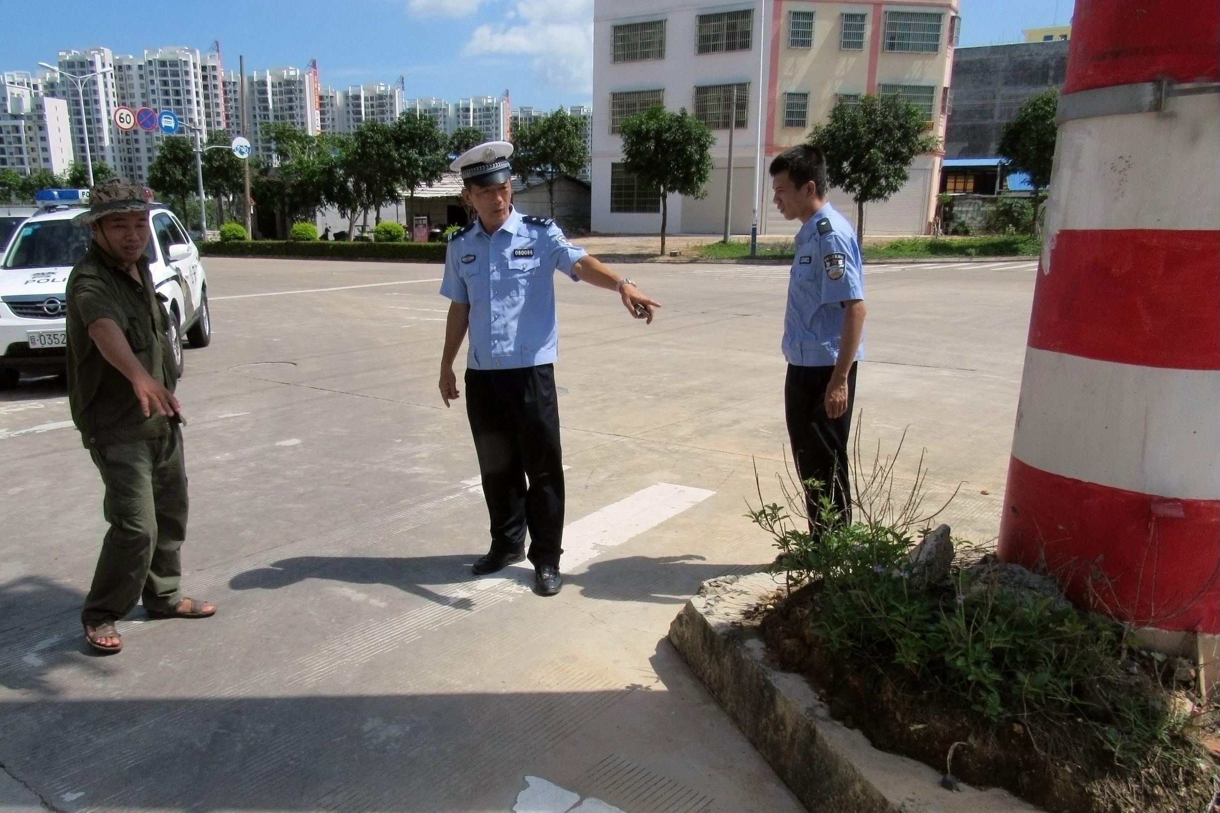 交通信号灯标志大全图片公路上的交通信号灯属于哪个单位管理