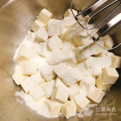 做奶茶怎么把奶粉打成奶油(百香果自制奶茶的家常做法)