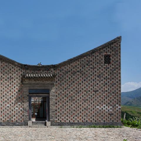 西安同校就读要去教育局申请吗？