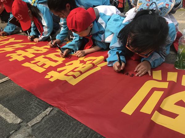 连续两晚梦遇故人，同学之影与内心深处的探索