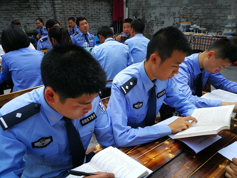 2025今晚必出三肖与7777788888精准管家婆,全面释义、专家解读解释与落实与警惕虚假宣传 解析与释义