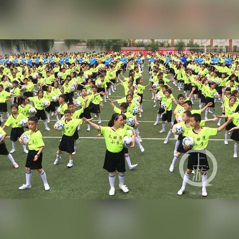 足球比赛场面描写的长尾关键词有什么