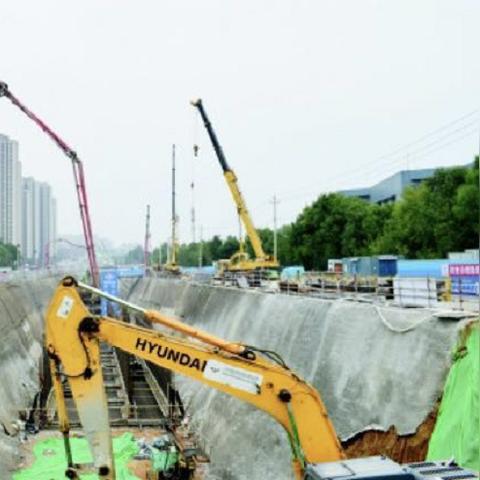 济南铁路桥是哪一年修的？