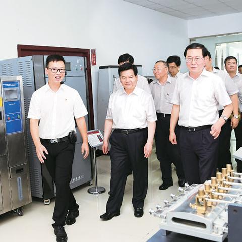 浙江与河南哪个离内蒙近