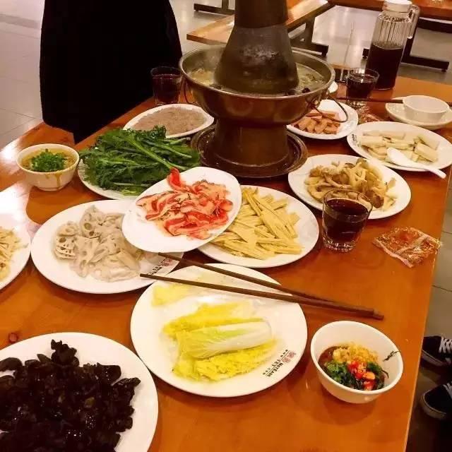 孩子上班做什么美食（在学校门口做什么小吃最受欢迎）