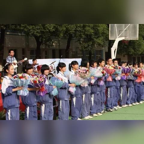 长沙市一中岳麓什么街道