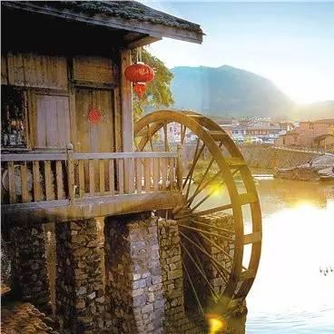厦门到福建土楼旅游攻略的相关长尾关键词有哪些