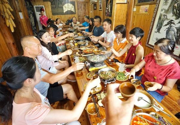 西江苗寨有什么美食（贵州黔东南有哪些美食）