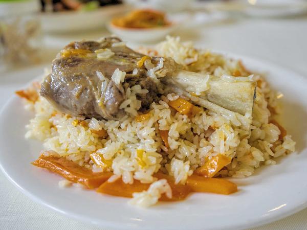 新疆的美食什么（新疆最吸引你的东西是什么）