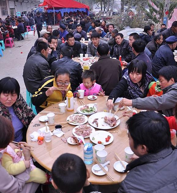 农村男人做什么美食（都说九大碗比山珍海味还好吃是不是这样的呢）