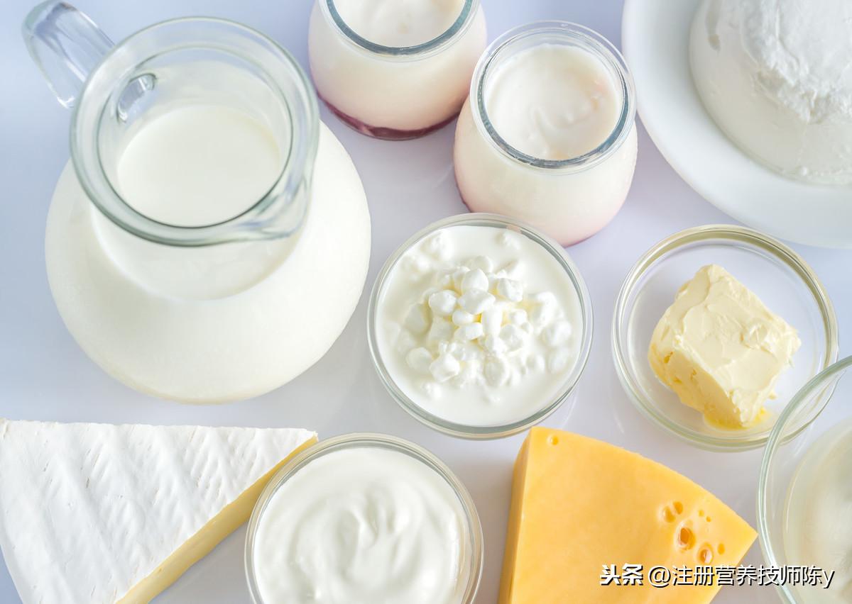 牛乳中的脂肪酸来源于什么(牛奶奶油含反式脂肪酸吗)