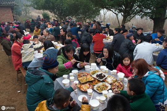 近年农村，这一冷门行当日渐崛起，收入稳定，却鲜有年轻人面孔