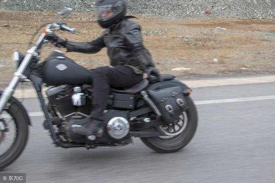 吉利摩托车领域爆冷门，发布首款巡航车，500cc售价不到2.6万！