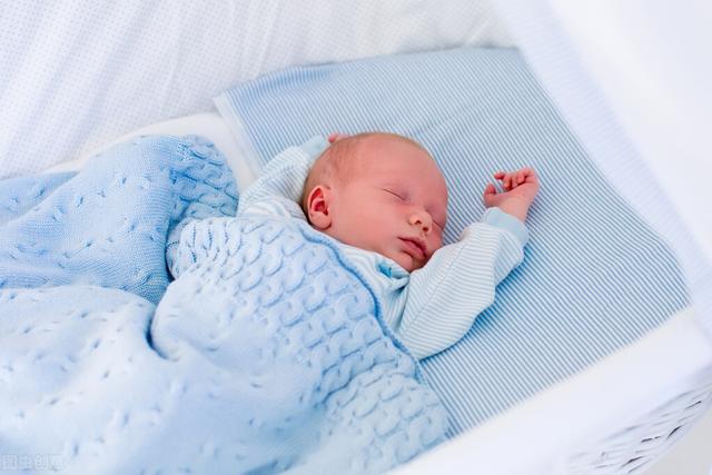 解析宝宝睡觉时发出的奇怪声音