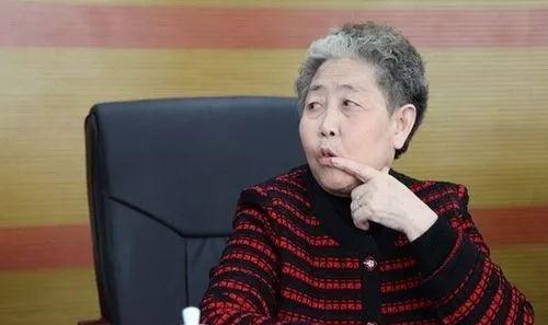 “老干妈”陶华碧创业往事，做生意，口碑有多重要？看完恍然大悟