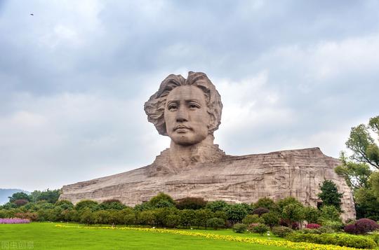青年毛泽东22岁作古风长诗，伟大的救国救民志向，尽在字里行间