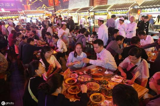 早点、小吃、麻辣烫、奶茶、甜点包子，餐饮摆摊创业11个经验教训