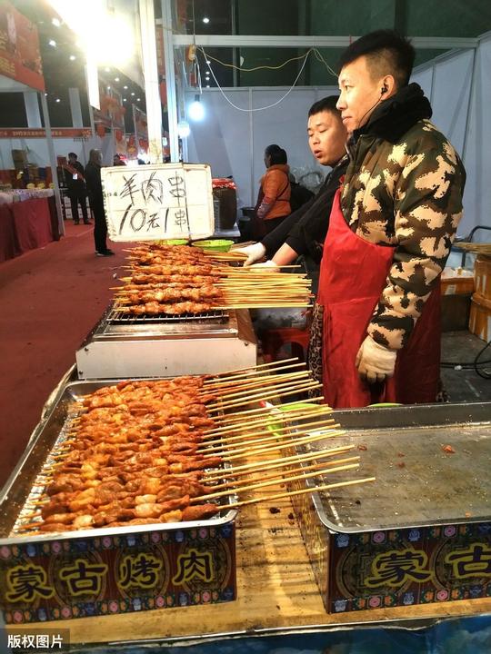 疫情过后摆地摊也是一种创业，摆地摊也是技术活，来学学吧