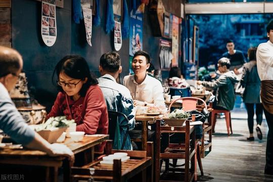 餐饮小白初创业怎么选择？做一家投资低、风险低的外卖加盟项目