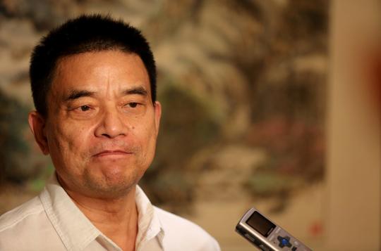 中国最低调隐形富豪，父母2岁把他送人，长大靠自己创业成大老板