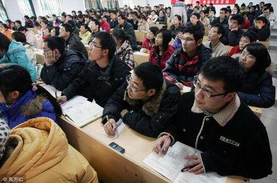 大学生刚毕业出来是选择打工？还是创业？你是不是有过这样的想法