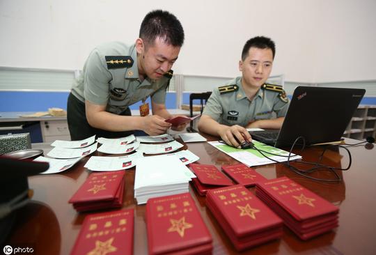 这10大金饭碗行业，招录人数多，考试难度小，待遇不比公务员差
