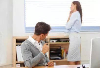 领导和女下属之间“另类关系，下上级恋情”对公司杀伤力有多大？