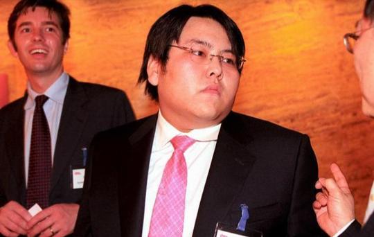那个花5000万娶明星车晓，22岁继承百亿的山西首富，如今怎样