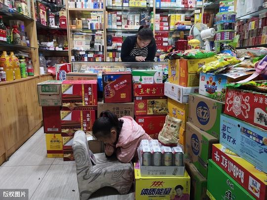 「就业」谈起钱多事少，众人皆说烟草？看看烟草员工怎么说