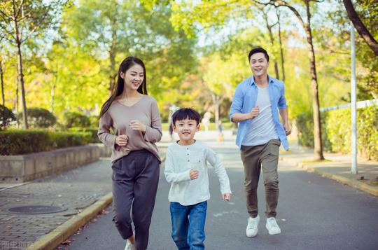 父亲节这天，看看六位商界大佬们如何做父亲的，启发太大了