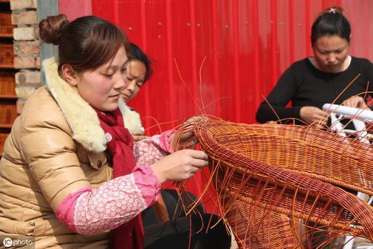 农村妇女在家做什么可以养家？农村这些路子可供参考
