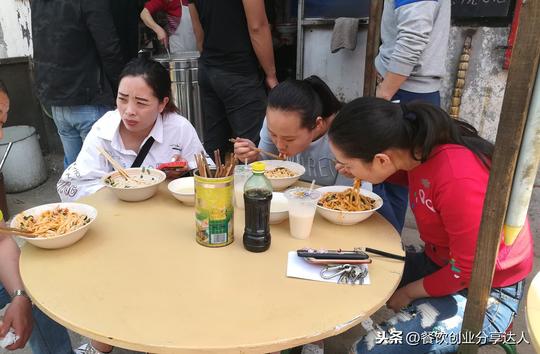 创业开餐饮店，生意很火的店“死”在了细节漏洞，不信？请看……